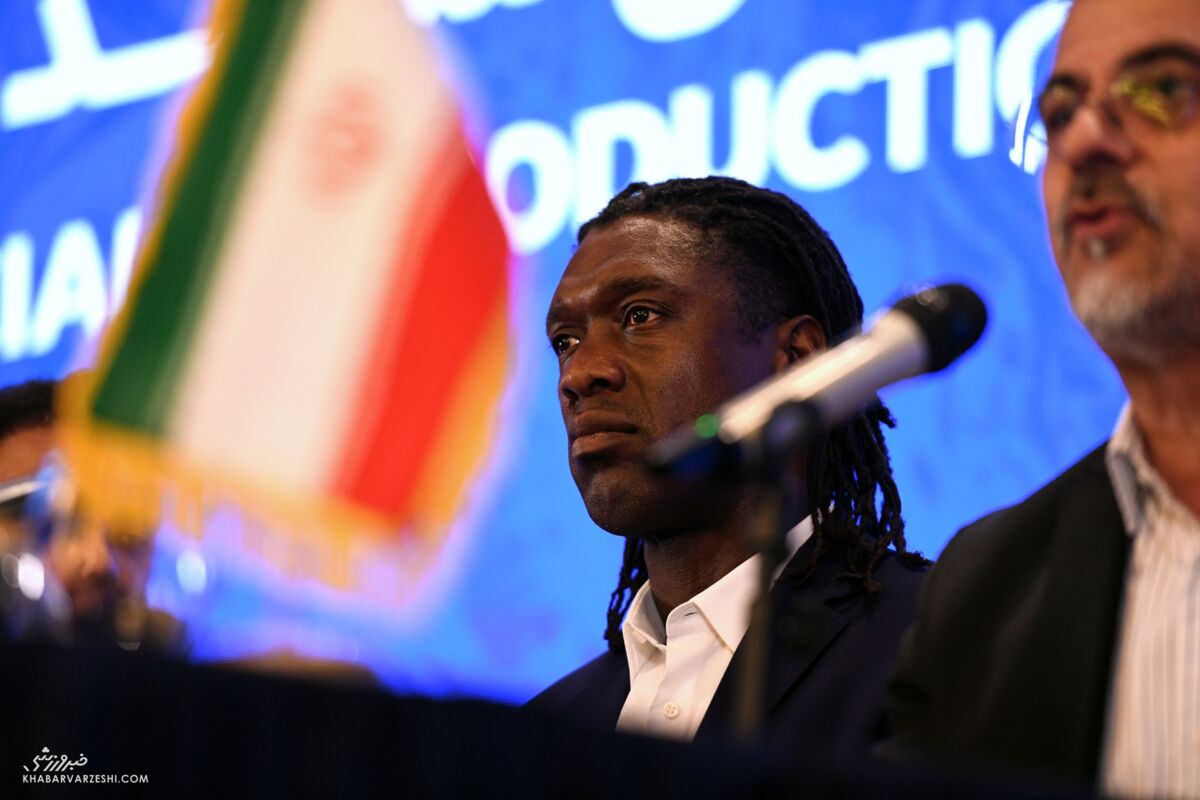 سه بازیکن خارجی آماده امضای قرارداد با استقلال!/ سرمربی جدید رزاقی و آقاسی را تایید میکند/ همه چیز معطل یک نفر است