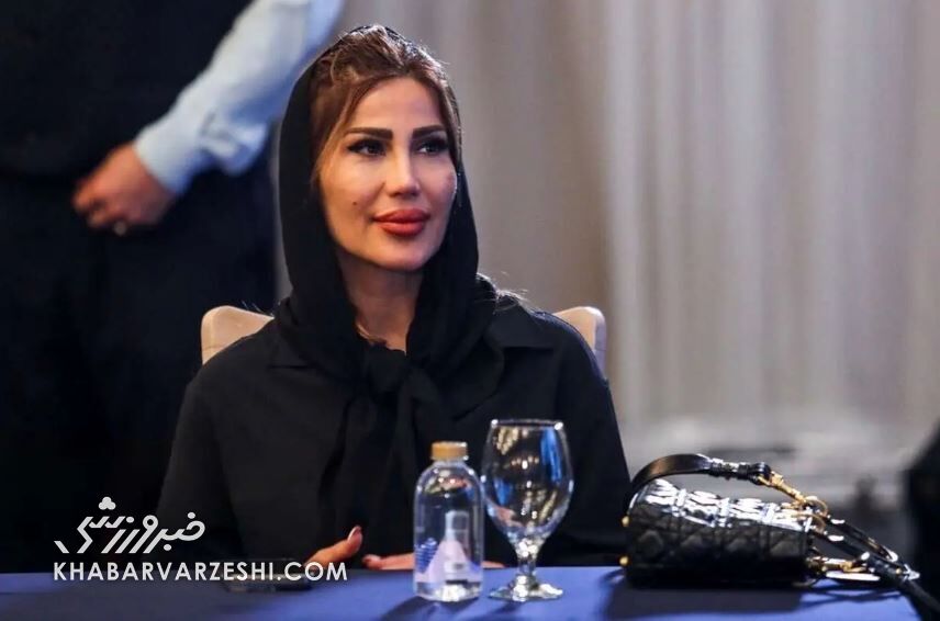همراهی مدیرعامل استقلال با همسر ایرانی سیدورف +فیلم همراهی مدیرعامل استقلال با همسر ایرانی سیدورف +فیلم