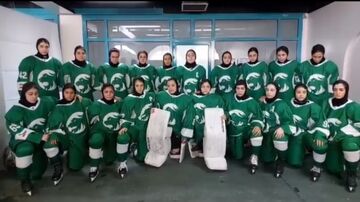 تاریخ‌سازی دختران ایران در هاکی روی یخ آسیا!