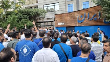 غصه هوادار عکس قدی شما با سیدورف نیست/ این هلندی که از فوتبال ما غیر علی دایی کسی را نمی‌شناسد/ صدای مردم را بشنو!