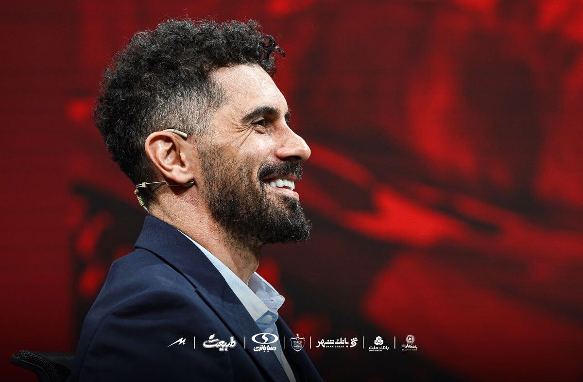 ویدیو| مدیر ورزش تهران در پاسخ به عالیشاه: خودم چک کردم، آب گرم بود!