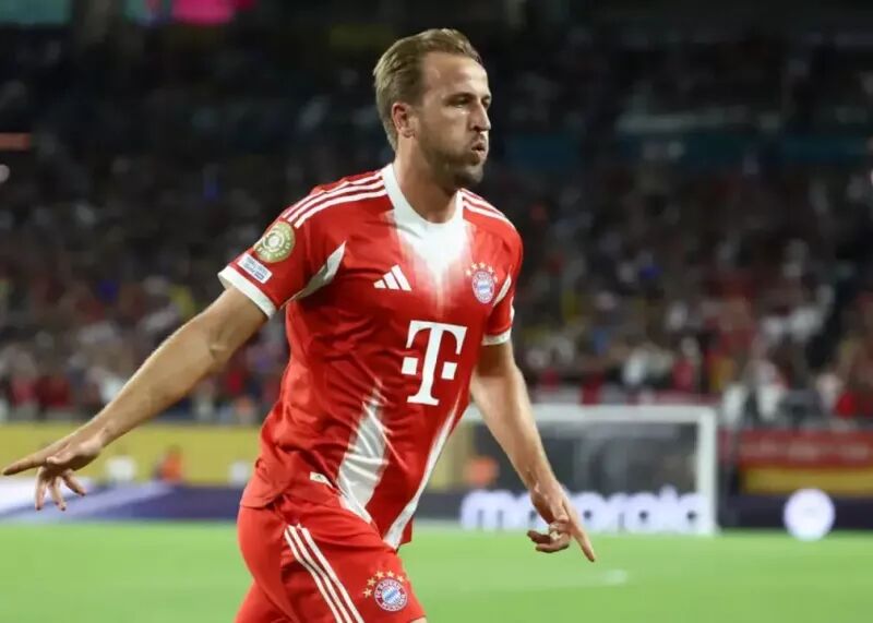 خلاصه بازی بایرن مونیخ ۲-۱ بوکاجونیورز خلاصه بازی بایرن مونیخ ۲-۱ بوکاجونیورز