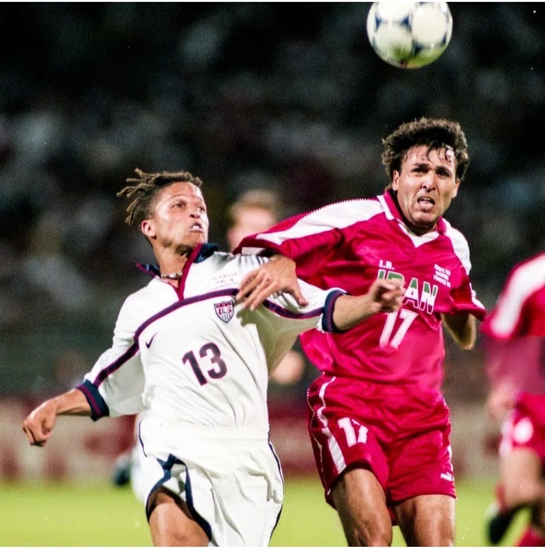 نبرد کاپیتان استقلال با آمریکاییها+ عکس