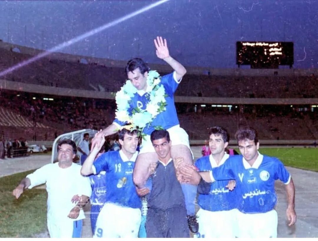 خداحافظی کاپیتان پرافتخار استقلال +عکس