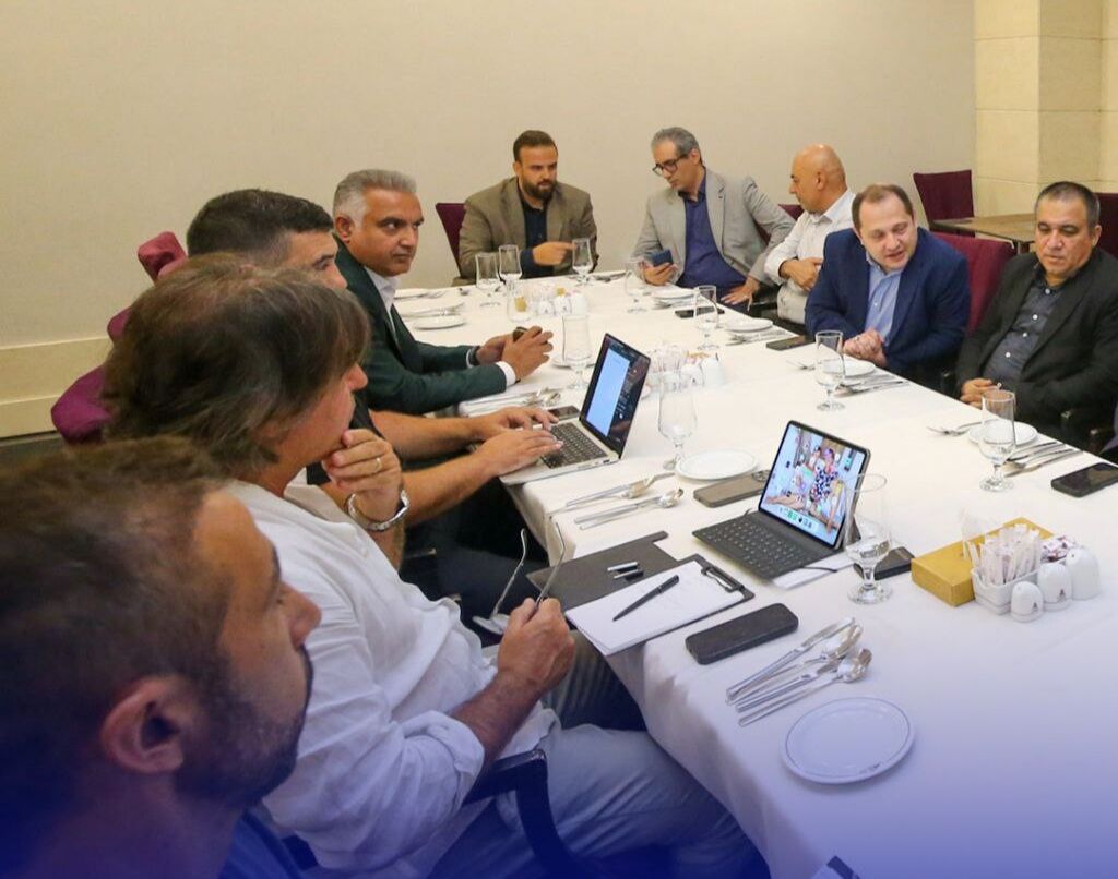 گزارش تصویری| ساپینتو با مدیران استقلال دیدار کرد!