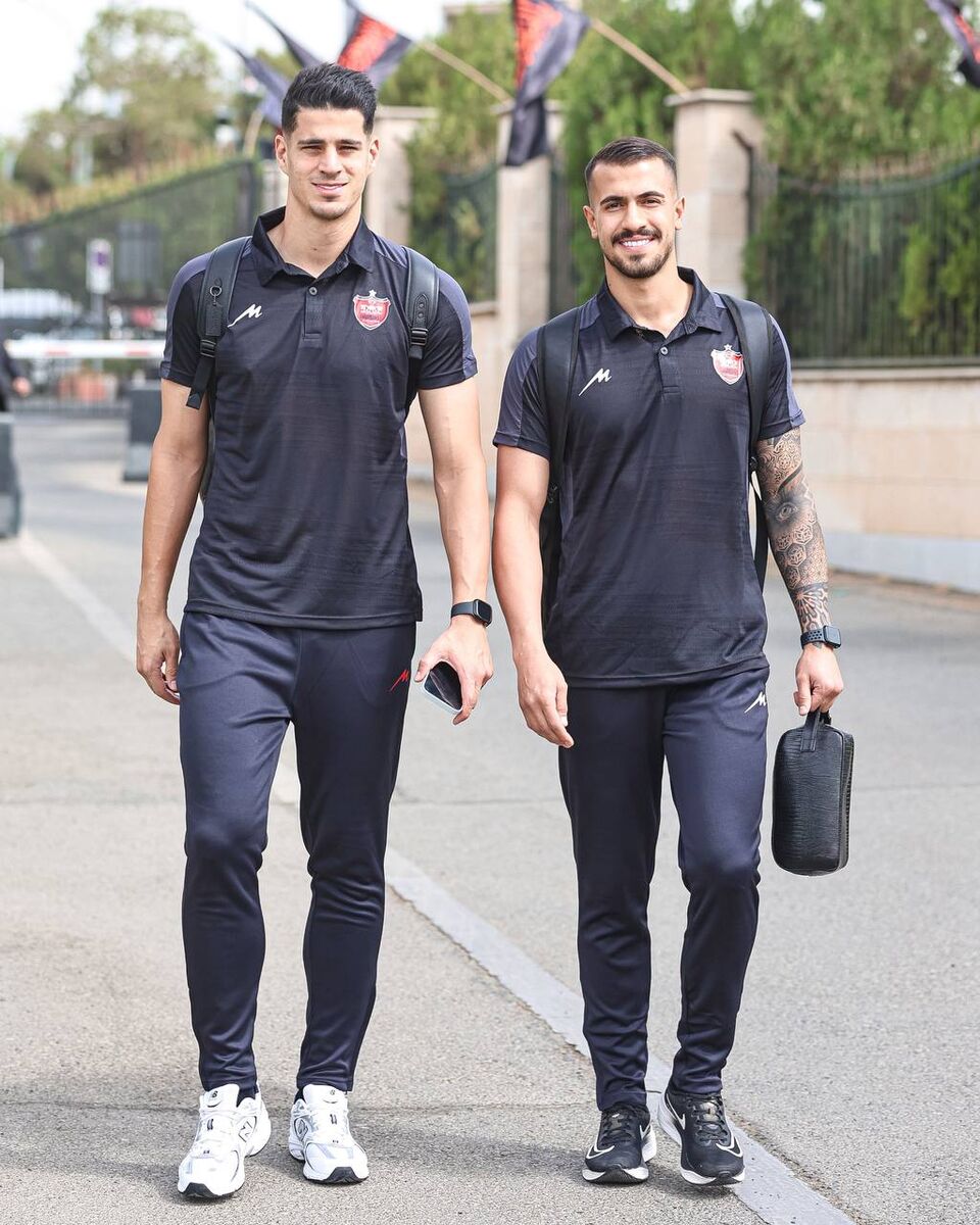 خوش و بش شیرین گلرها در غیاب گندوز