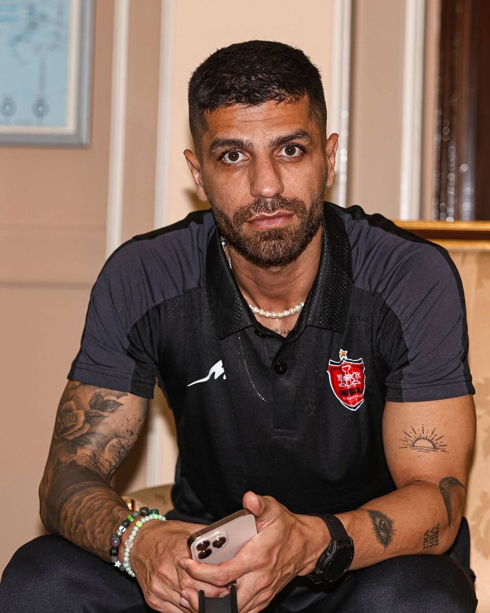 اردوی پرسپولیس و حواشی؛ سوژه داغ تتوهای میلاد سرلک