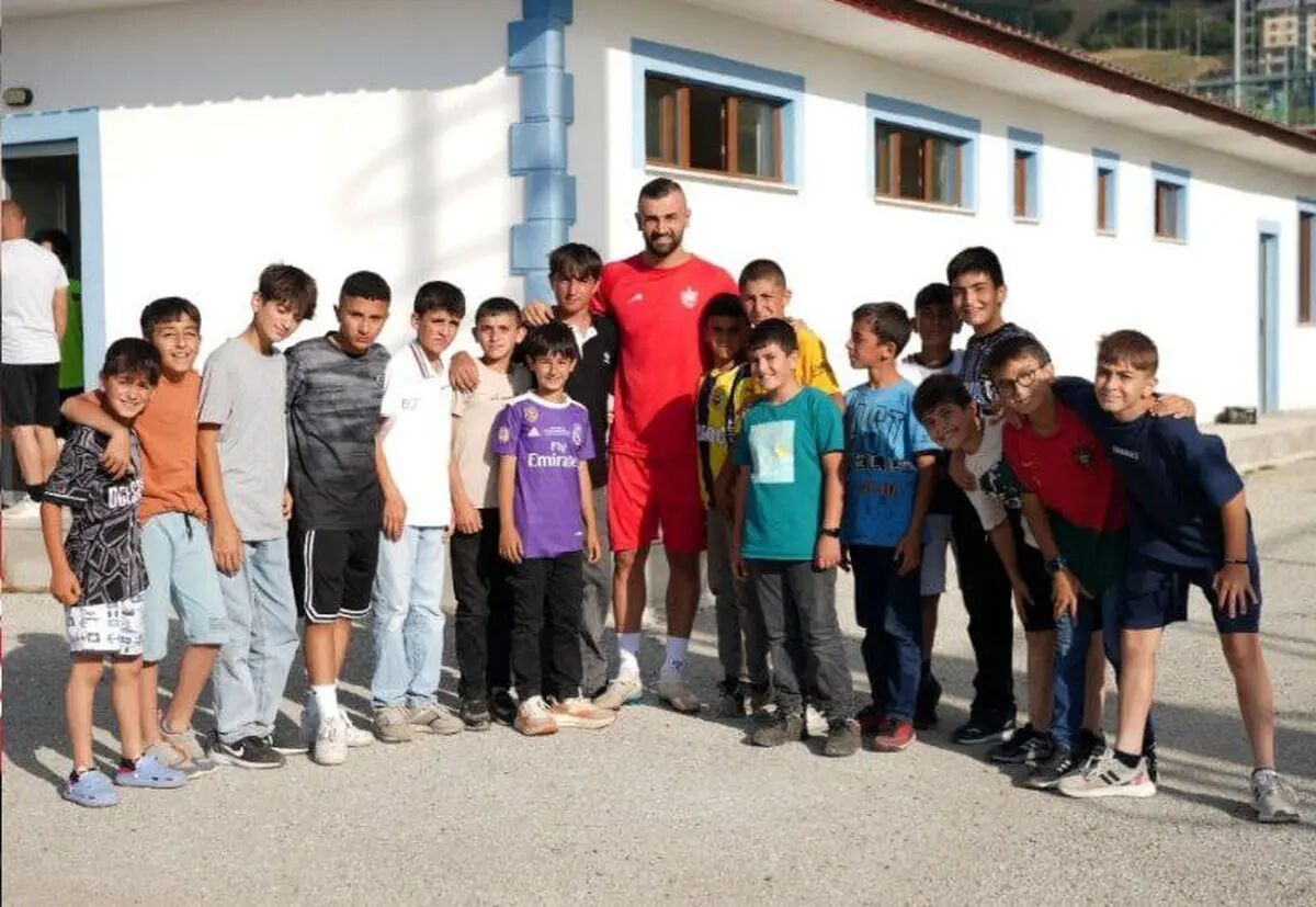 هجوم هواداران دورسون به تمرین پرسپولیس!