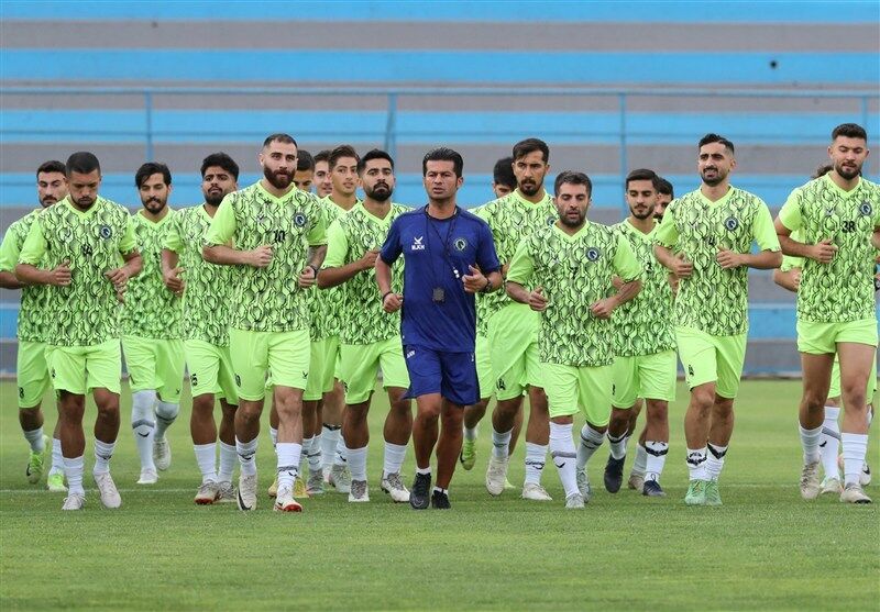 پیکان به ترکیه پرواز می کند