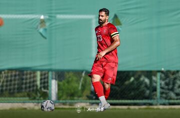 اتفاق عجیب در ترکیه؛ کاپیتان پرسپولیس قید بازوبند را زد!