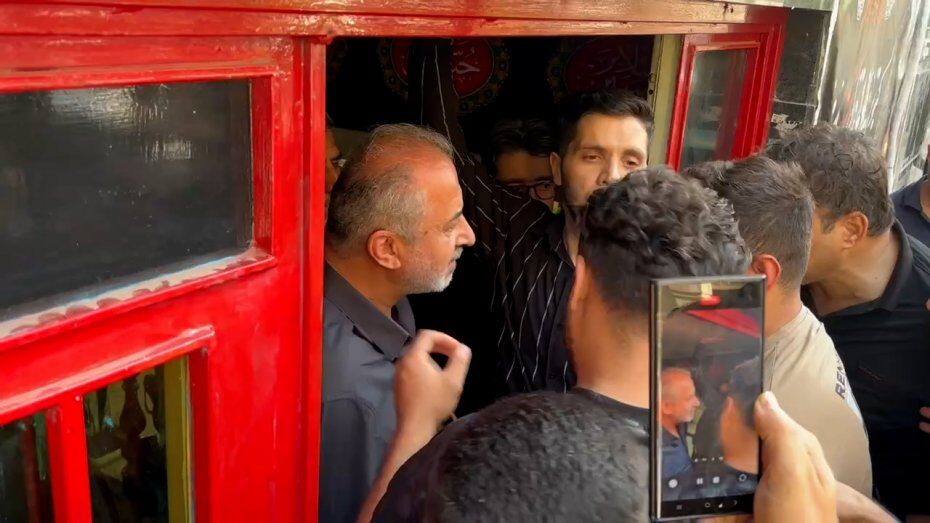 خشم پرسپولیسی‌ها در گفت‌وگو با درویش/ واکنش کنایه‌آمیز به درخواست هواداران