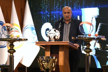 دستور تاج به داوران؛ اگر شعار نژادپرستانه شنیدید، همان جا بازی را تمام کنید!