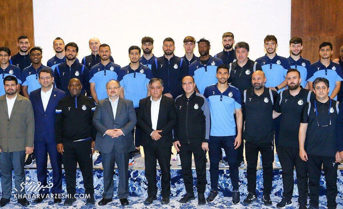 داستانهای استقلال: این قسمت، استعفا!/ وقتی خود مالک وسط میدان است، نماینده «تام الاختیار» میخواهد چهکار؟! داستانهای استقلال: این قسمت، استعفا!/ وقتی خود مالک وسط میدان است، نماینده «تام الاختیار» میخواهد چهکار؟!