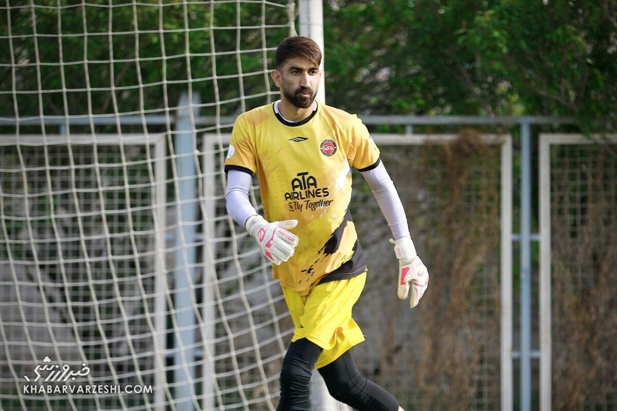 گزینه جانشین بیرانوند انتخاب شد/ از سپاهان تعجب میکنم، آلوز بازیکن ماست! گزینه جانشین بیرانوند انتخاب شد/ از سپاهان تعجب میکنم، آلوز بازیکن ماست!