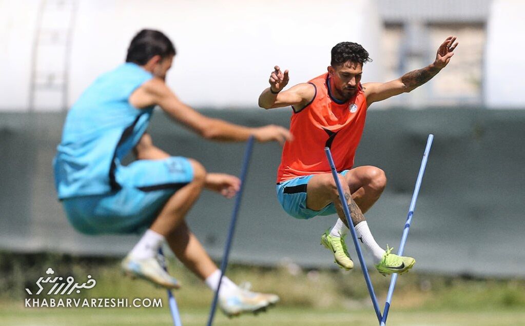 تمرینات تکاوری بازیکنان استقلال برای تراکتور +تصاویر