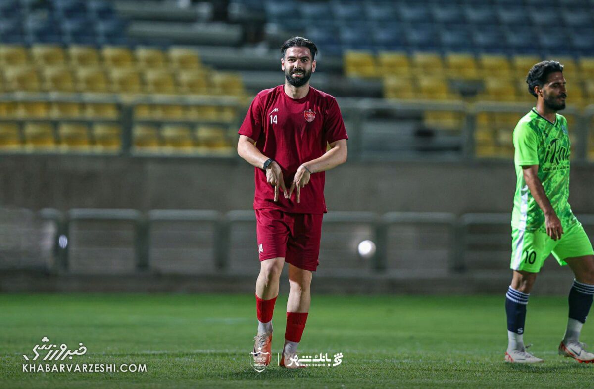 ذوقزدگی خارجیهای پرسپولیس/ هاشمیان پروژه احیاسازی یک بازیکن را استارت زد! +عکس