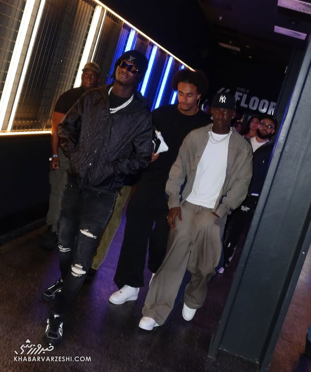 کنسرت دریک؛ محفل ستارههای قرمز و آبی منچستر +تصاویر