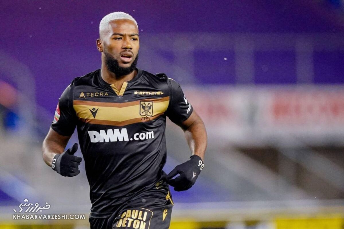 بمب نقل و انتقالات استقلال در راه اصفهان بمب نقل و انتقالات استقلال در راه اصفهان