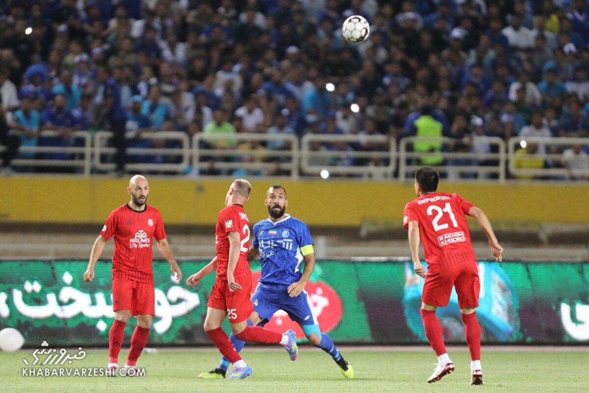 ساعت بازی استقلال و تراکتور/ برنامه بازی‌های هفته شانزدهم لیگ برتر