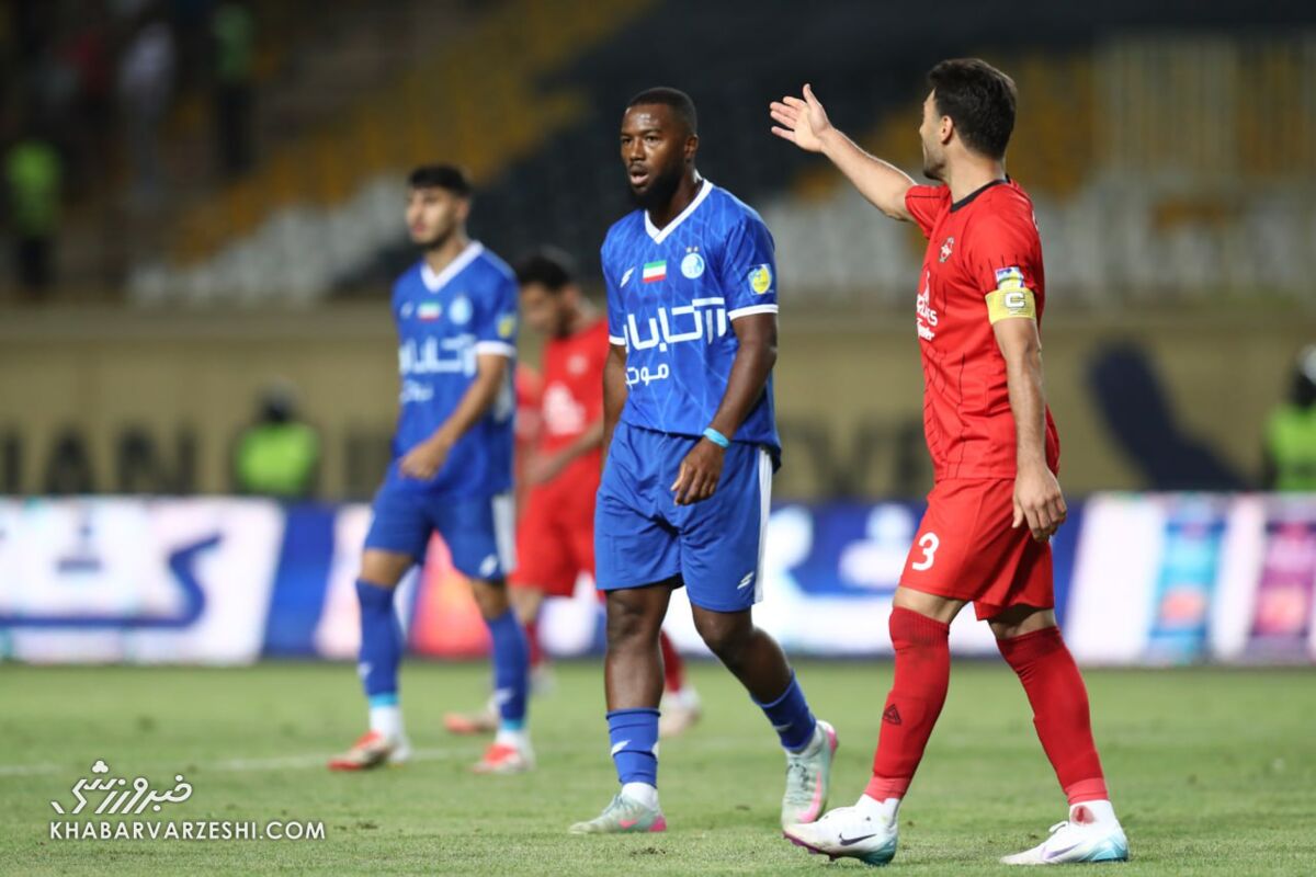 دوکنز نازون کجاست؟/ بازیکن استقلال جداگانه سفر میکند دوکنز نازون کجاست؟/ بازیکن استقلال جداگانه سفر میکند