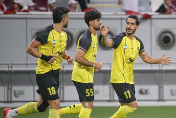 سپاهان و دردسر مدافعان گلزن؛ ملی‌پوشان سپاهان خودی و غریبه نمی‌شناسند!