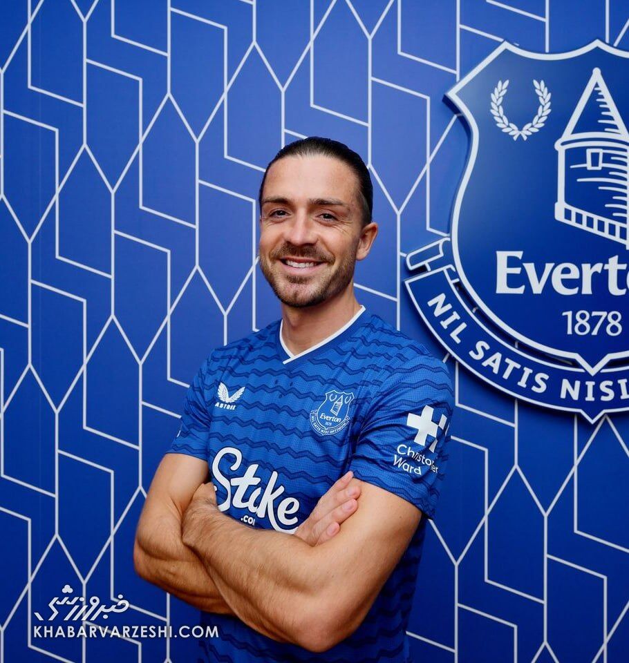 مهاجم سرشناس فوتبال رسماً آبی پوش شد +عکس