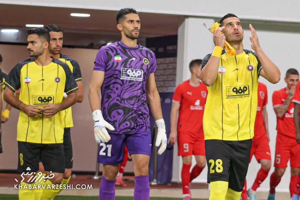 اول اعتراض و بعد عذرخواهی کن تا به ترکیب برگردی! اول اعتراض و بعد عذرخواهی کن تا به ترکیب برگردی!