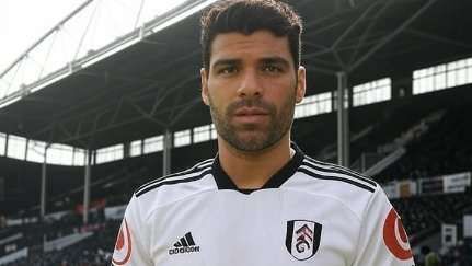 ستاره ایرانی با هوش مصنوعی راهی انگلیس شد! +عکس