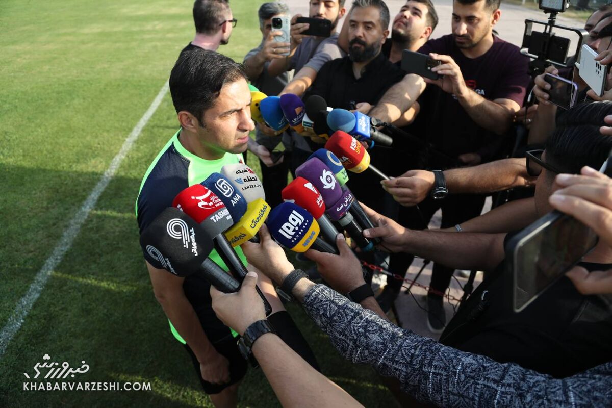 وحید هاشمیان خودش را سپربلای پرسپولیس کرد/ هشدار آقای سرمربی به هواداران: در خواندن و دیدن خبرها دقت کنید!