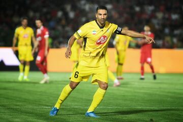 درخواست هافبک سابق استقلال و پرسپولیس: لطفا کمک کنید فشار زیادی روی باشگاهمان است