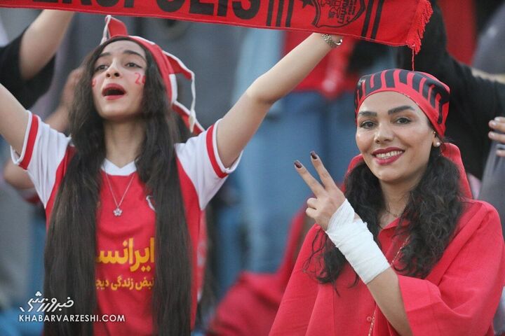 هواداران پرسپولیس؛ پرسپولیس - فجرسپاسی