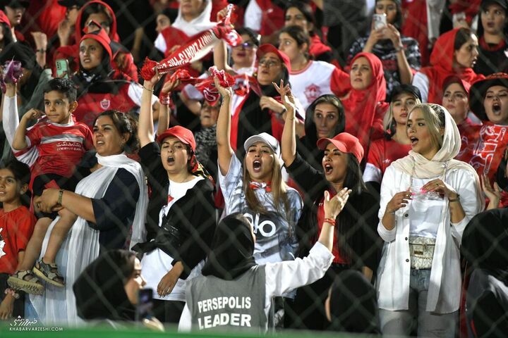 هواداران پرسپولیس؛ پرسپولیس - فجرسپاسی