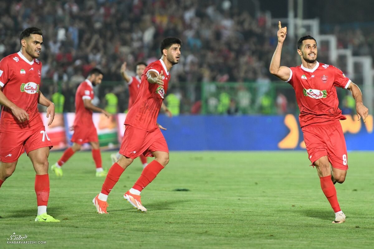 گلزن پرسپولیس: متاسفانه این شرایط طوری است که احساس می‌شود خط و خطوطی وجود دارد!