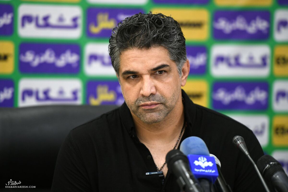 پیروز قربانی: پرسپولیس باید ۲-۰ بازنده می‌شد/ برخورد می‌کنم تا «گربه را دم حجله» بکشم!