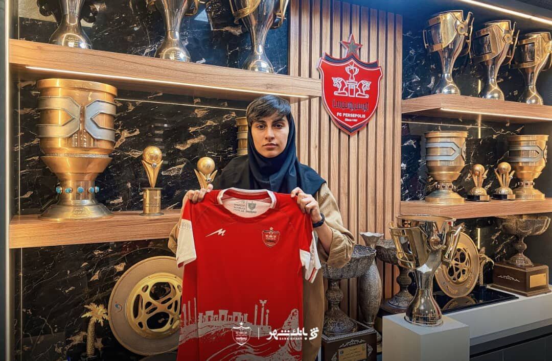 یک لژیونر رسماً به پرسپولیس پیوست +عکس