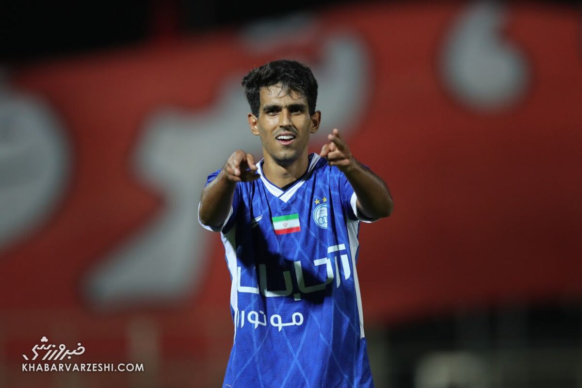 ستاره استقلال متخصص بازی افتتاحیه! ستاره استقلال متخصص بازی افتتاحیه!