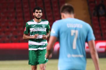 سرمربی پرسپولیس انتخابم کرد اما استقلال توجهی نداشت/ ۱,۰۰۰,۰۰۰ دلار مبلغ رضایت‌نامه من بود