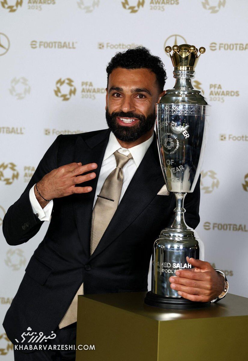 محمد صلاح برنده جایزه بهترین بازیکن فصل ۲۰۲۵-۲۰۲۴ لیگ برتر انگلیس