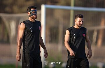 ستاره پرسپولیس با ماسک در الکلاسیکو