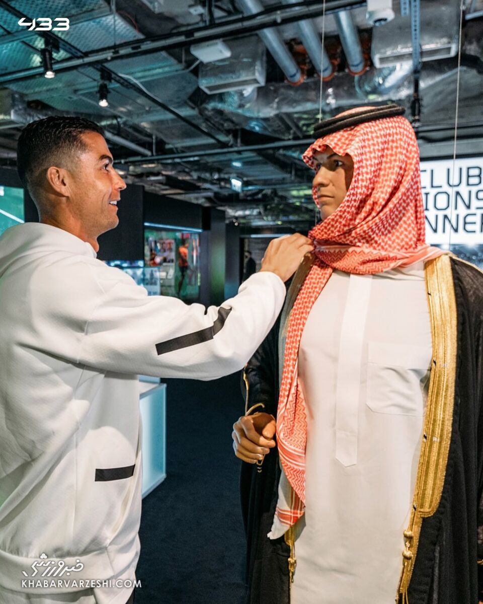 بازدید کریستیانو رونالدو از موزه CR7 در هنگکنگ