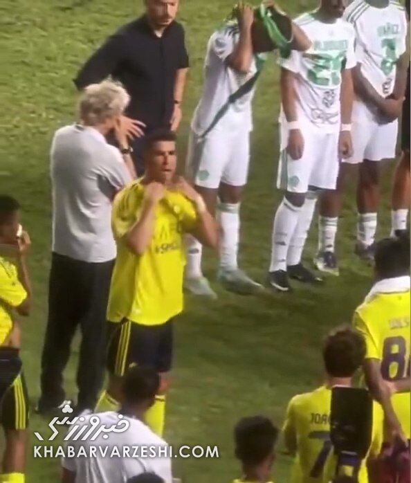 کریستیانو رونالدو با این واکنش جهانی شد/ اقدام تحسینبرانگیز ابرستاره پرتغالی با حرکتی نمادین +عکس