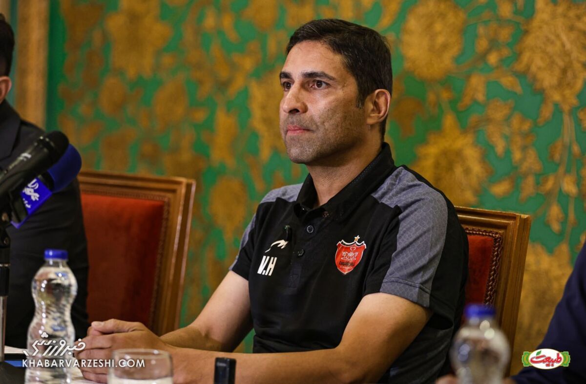 حمایت قاطع وحید هاشمیان از مدافع غیرتخصصیاش! حمایت قاطع وحید هاشمیان از مدافع غیرتخصصیاش!