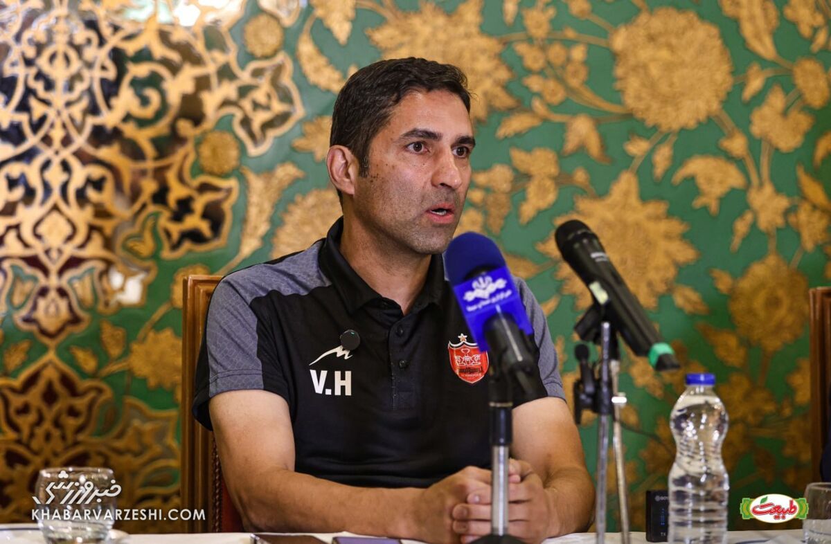 بله؛ به رکوردها جام نمیدهند اما بار روانی آمار، جام را از پرسپولیس میگیرد آقا وحید! بله؛ به رکوردها جام نمیدهند اما بار روانی آمار، جام را از پرسپولیس میگیرد آقا وحید!