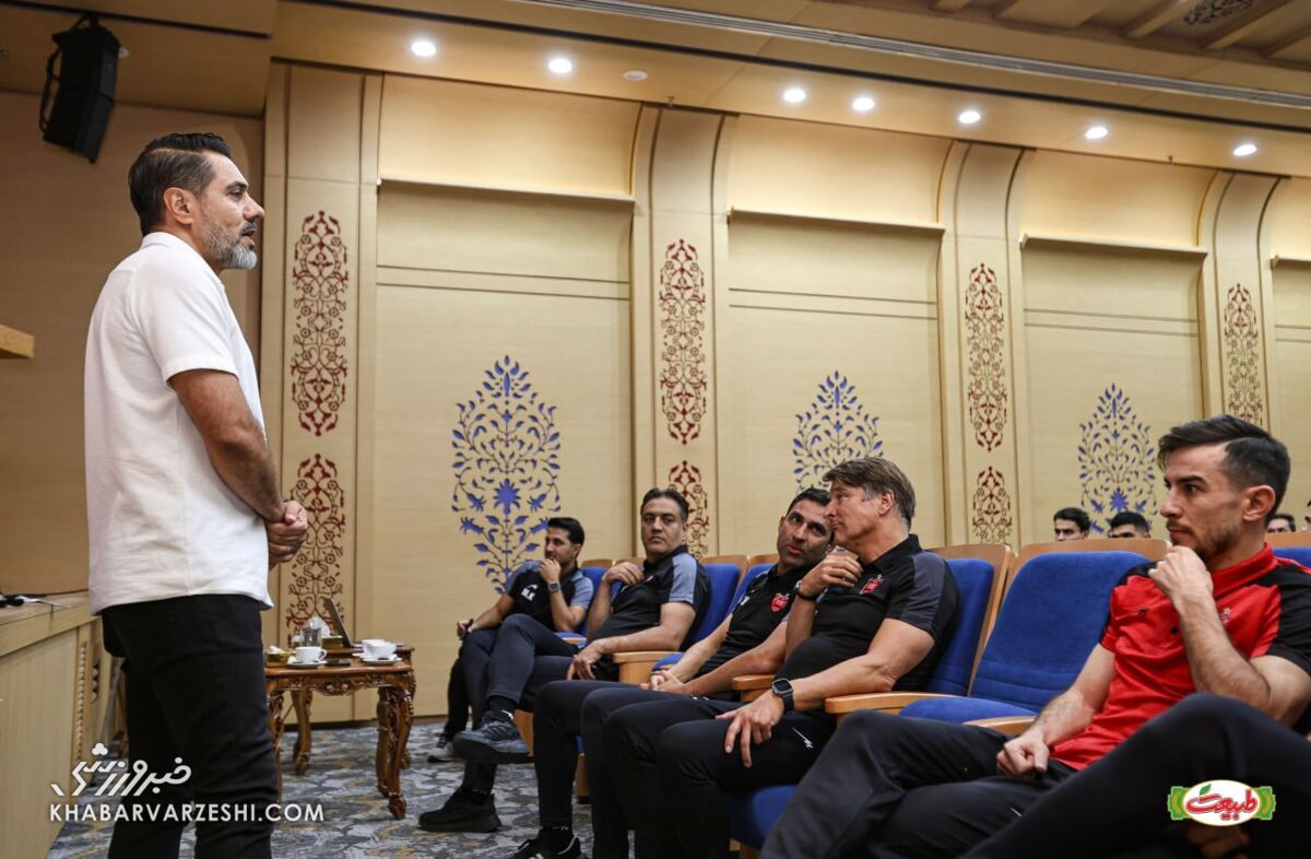 معرفی میشائیل اوینینگ به پرسپولیسیها +عکس معرفی میشائیل اوینینگ به پرسپولیسیها +عکس