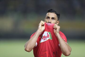 گزارش تصویری| پایانی بر یک طلسم؛ پرسپولیس سرانجام سپاهان را برد