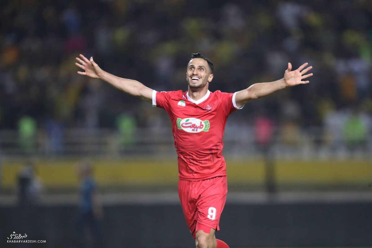 علیپور رکورد مهاجم اینتر را شکست!/ فریم به فریم با تاریخسازی مهاجم پرسپولیس در الکلاسیکو +عکس