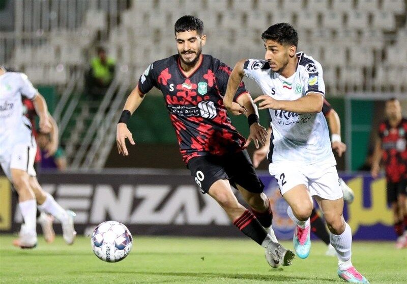 صدرنشین فوتبال ایران همچنان شگفتی‌ساز!/ خیبر برد و استقلال متوقف شد