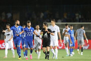 درخواست پرسپولیسی‌ها از کمیته انضباطی؛ چرا استقلال را محروم نمی‌کنید؟ +عکس