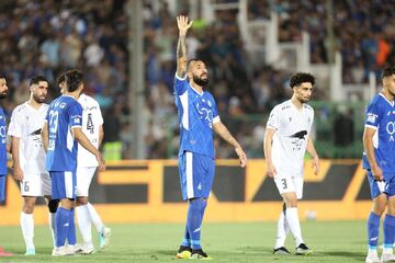 قلعهنویی، ستارههای استقلال را از تیم ملی کنار گذاشت!