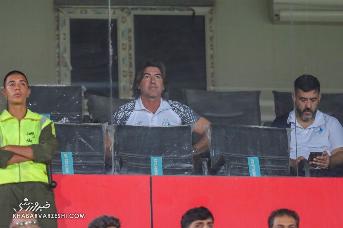 ساپینتو: من به هیچ کس توهین نکردم اما.../ آقایان من از گوشه دیگری از جهان به اینجا آمدهام!/ این تصمیم هیچ منطقی نیست ساپینتو: من به هیچ کس توهین نکردم اما.../ آقایان من از گوشه دیگری از جهان به اینجا آمدهام!/ این تصمیم هیچ منطقی نیست